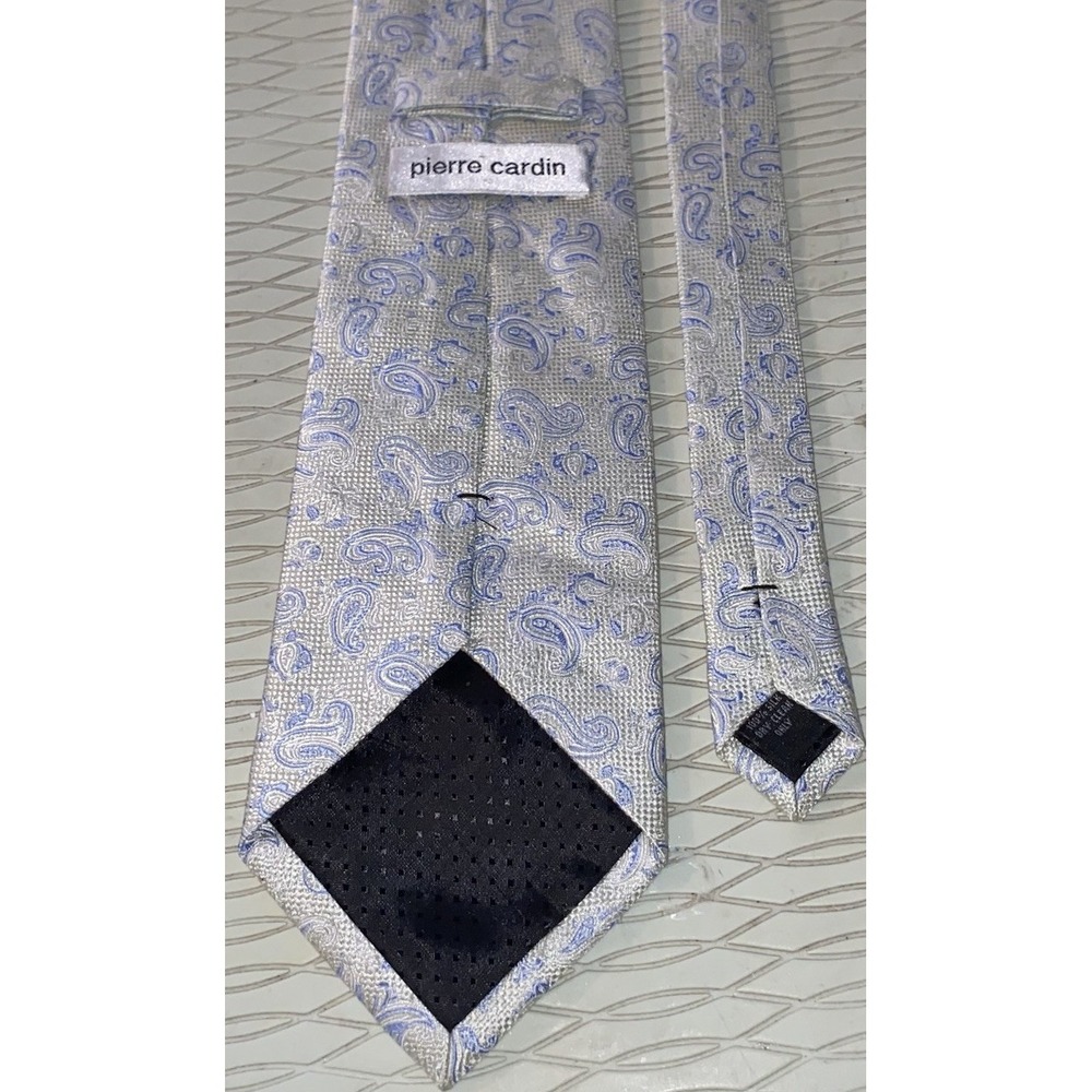 Pierre Cardin Men's NeckTie 100% Silk Blue&Silver Paisley Tie 60"x3.75" - Picture 2 of 6